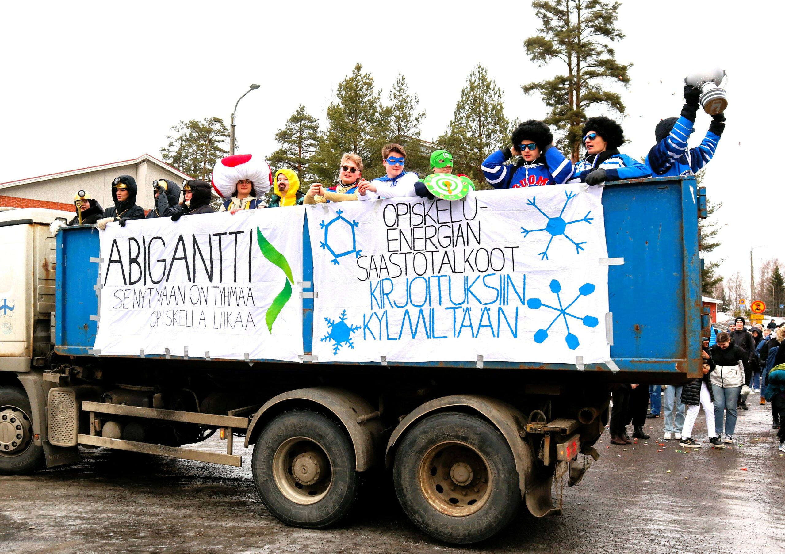 Penkkarit Parolan Lukiossa 5 2 Parolan Lukio penkkarit-parolan-lukiossa-5-2-parolan-lukio